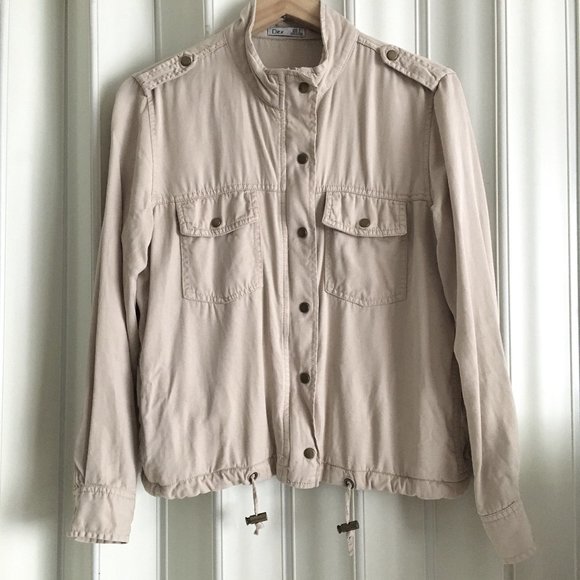 Dex Beige Semi-Cropped Utility Jacket - Picture 4 of 16